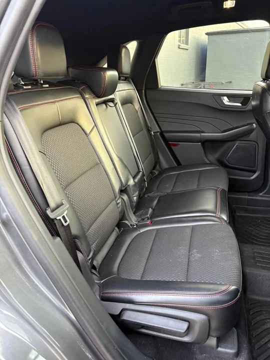 2023 Ford Escape - Image 13 of 17