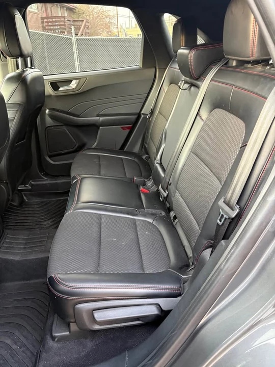 2023 Ford Escape - Image 9 of 17