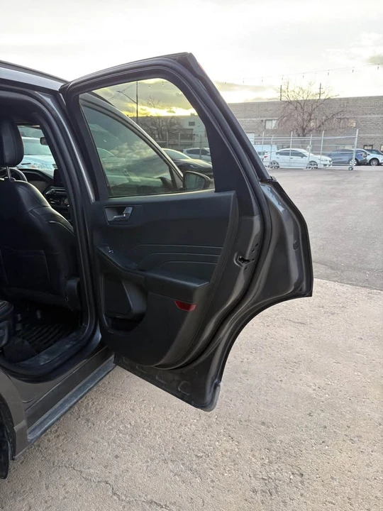 2023 Ford Escape - Image 14 of 17