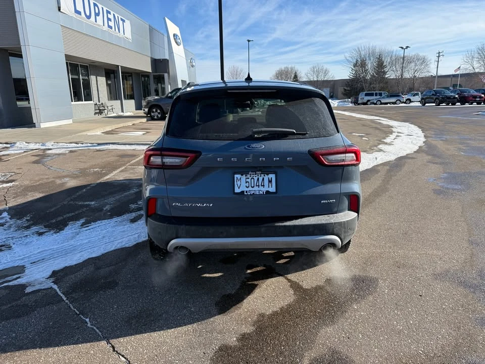 2023 Ford Escape - Image 3 of 9