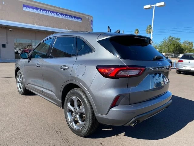 2023 Ford Escape - Image 3 of 18