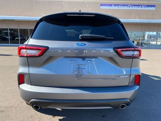 2023 Ford Escape - Image 4 of 18