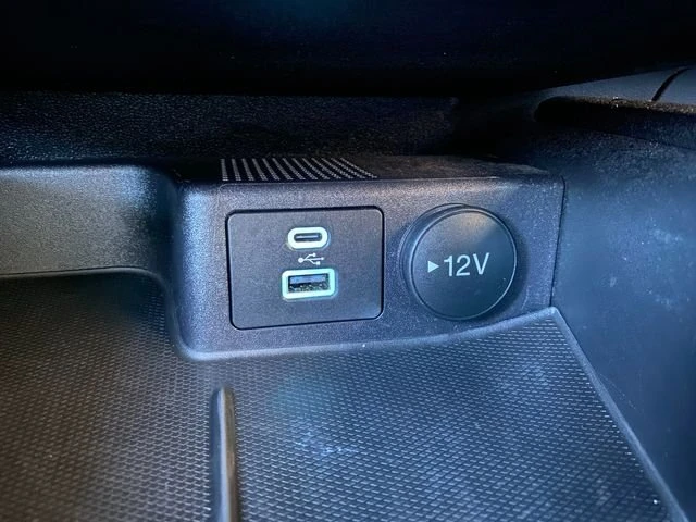 2023 Ford Escape - Image 16 of 18