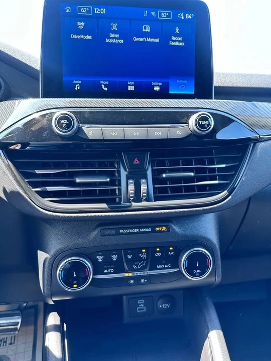 2023 Ford Escape - Image 15 of 19