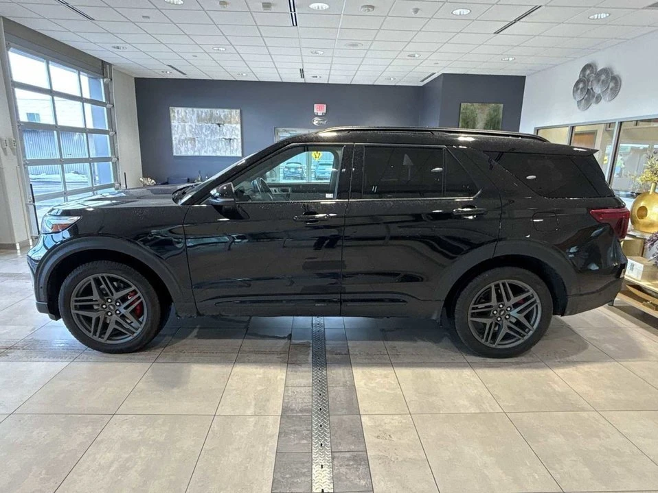 2023 Ford Explorer 6th Gen - Image 6 of 10