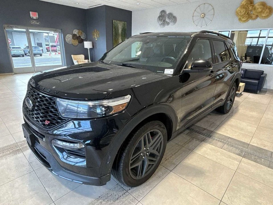 2023 Ford Explorer 6th Gen - Image 7 of 10