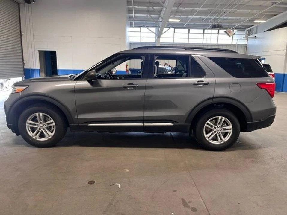 2023 Ford Explorer 6th Gen - Image 5 of 20
