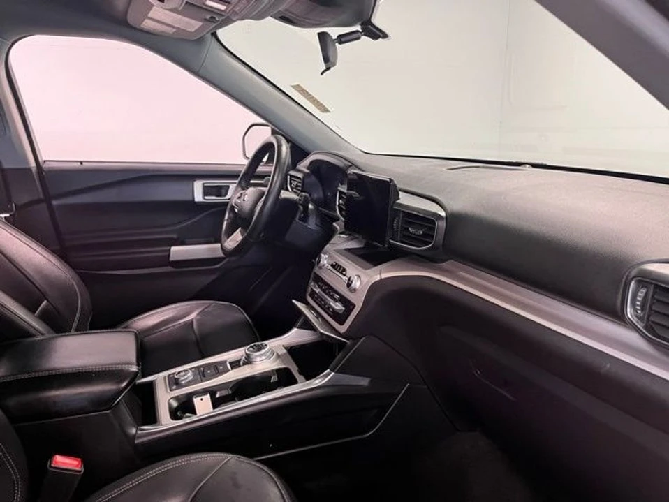 2023 Ford Explorer 6th Gen - Image 10 of 20