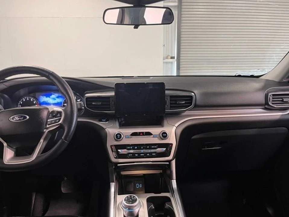 2023 Ford Explorer 6th Gen - Image 19 of 20