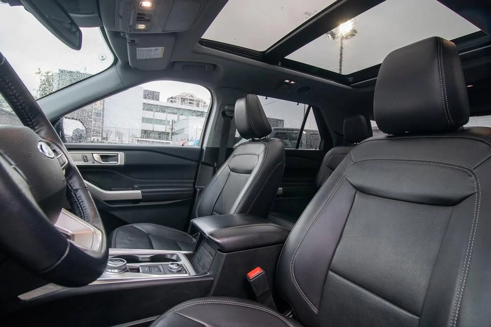 2023 Ford Explorer 6th Gen - Image 17 of 19