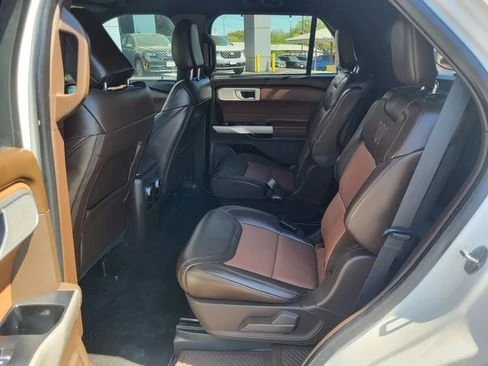 2023 Ford Explorer 6th Gen - Image 16 of 20