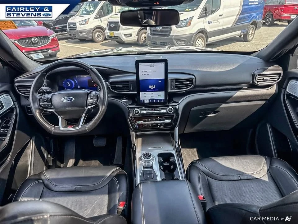 2023 Ford Explorer 6th Gen - Image 17 of 18