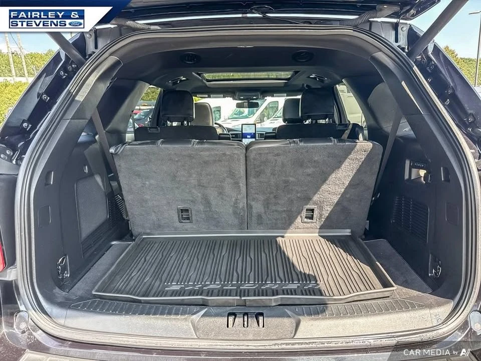 2023 Ford Explorer 6th Gen - Image 7 of 18