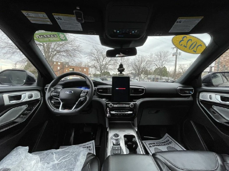 2023 Ford Explorer 6th Gen - Image 12 of 20