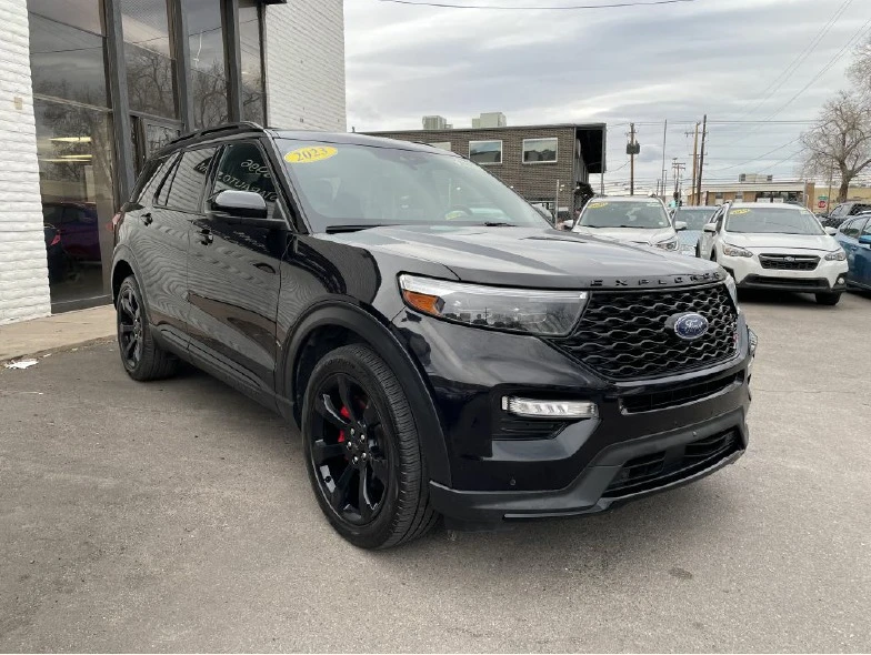 2023 Ford Explorer 6th Gen - Image 3 of 20