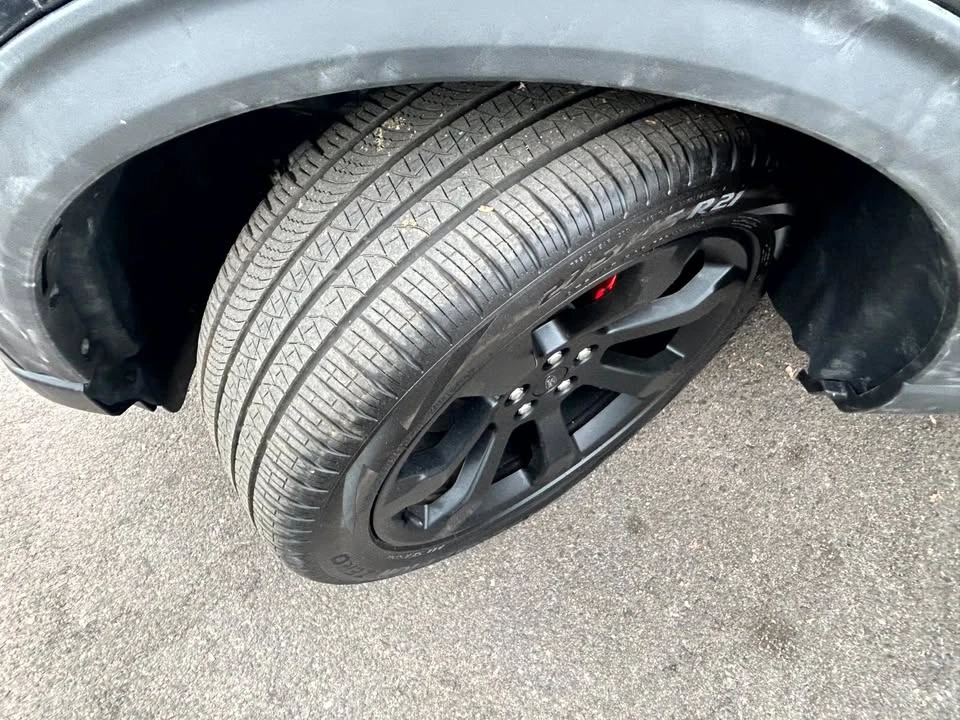 2023 Ford Explorer 6th Gen - Image 18 of 19