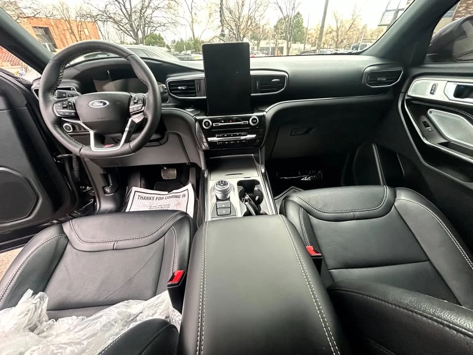 2023 Ford Explorer 6th Gen - Image 11 of 19