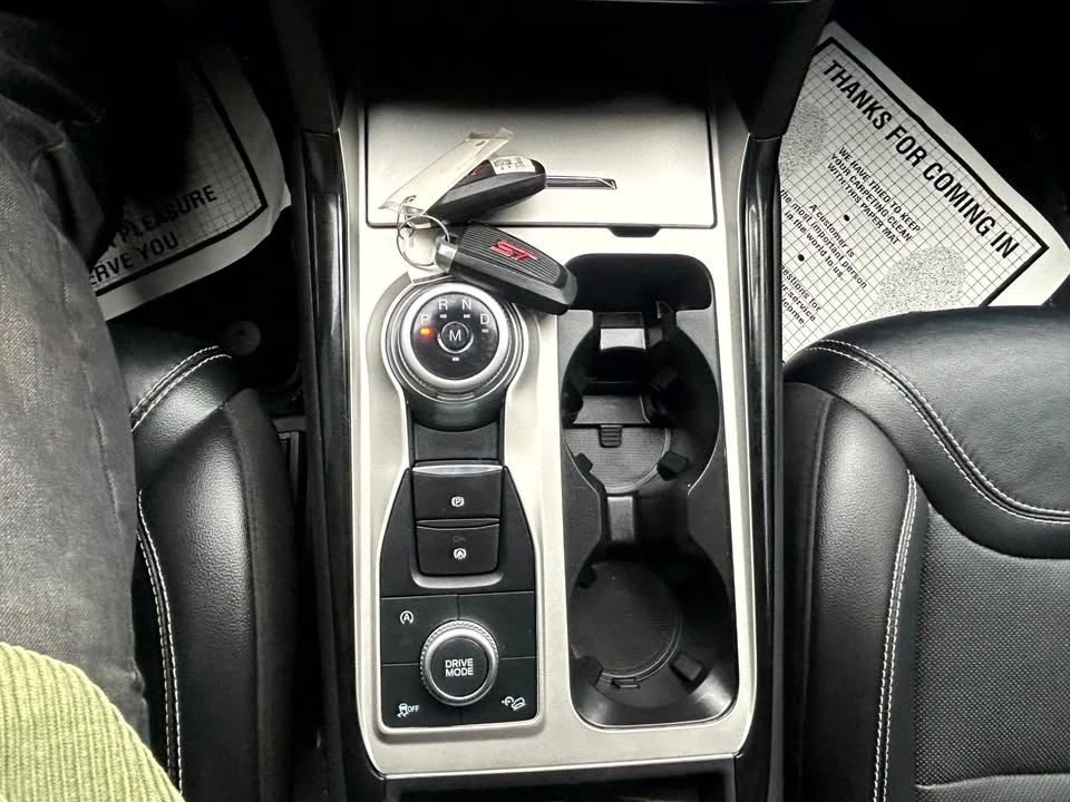 2023 Ford Explorer 6th Gen - Image 16 of 19