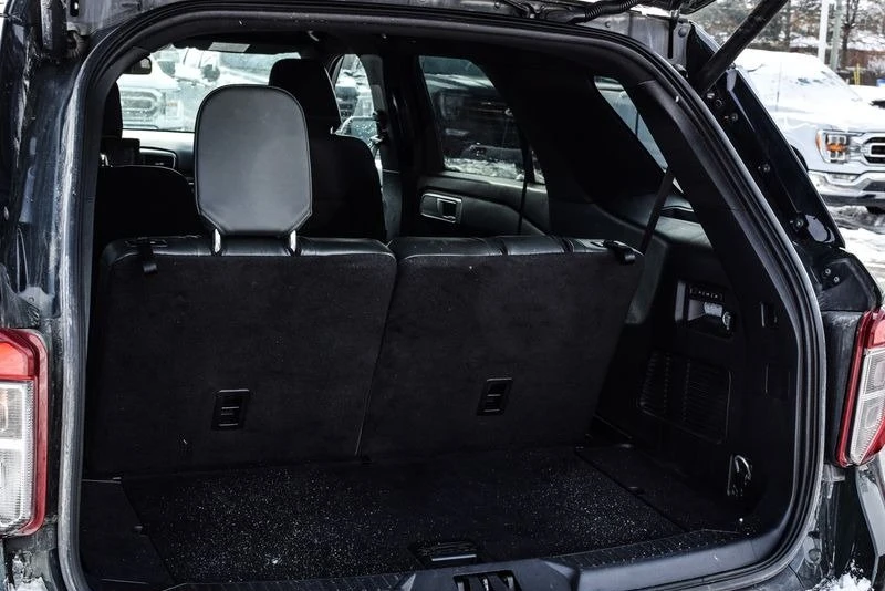 2023 Ford Explorer 6th Gen - Image 9 of 20