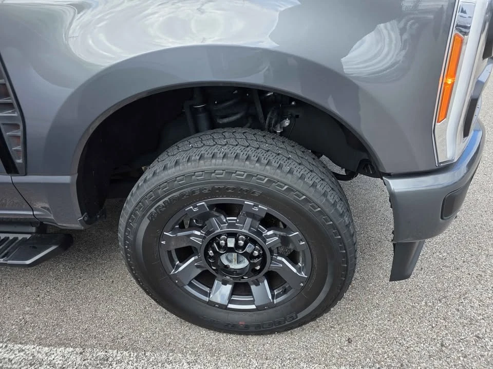 2023 Ford Super Duty 5th Gen - Image 3 of 11
