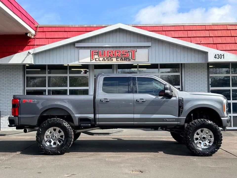 2023 Ford Super Duty 5th Gen - Image 2 of 15
