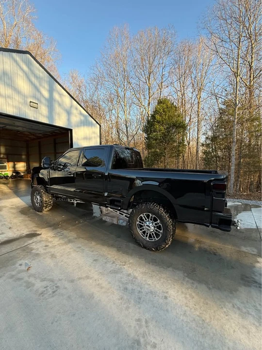2023 Ford Super Duty 5th Gen - Image 2 of 10