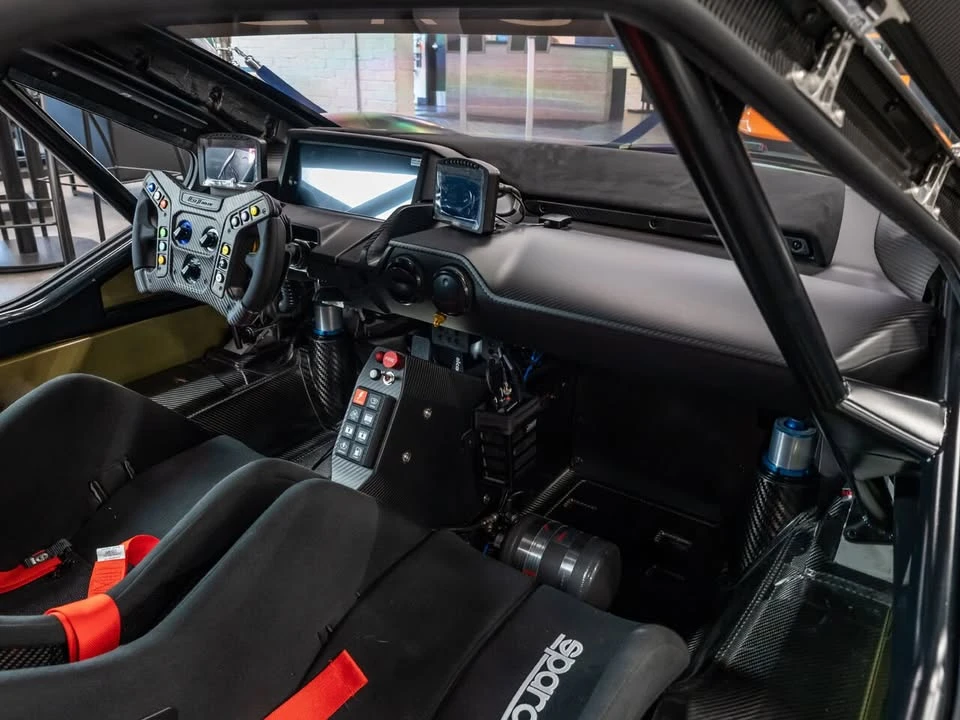 2023 Ford GT 2nd Gen - Image 7 of 8