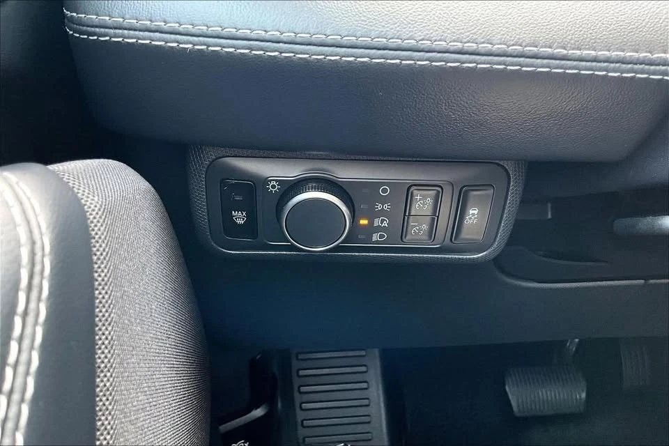 2023 Ford Mustang Mach-E - Image 16 of 20