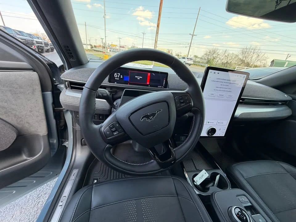 2023 Ford Mustang Mach-E - Image 11 of 17