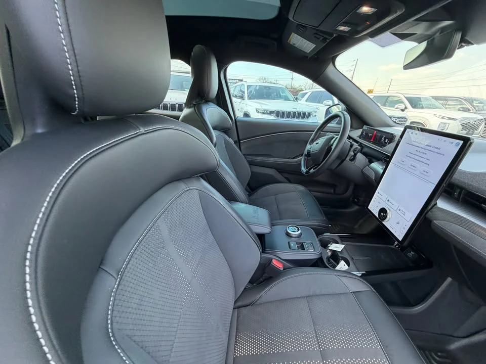 2023 Ford Mustang Mach-E - Image 13 of 17