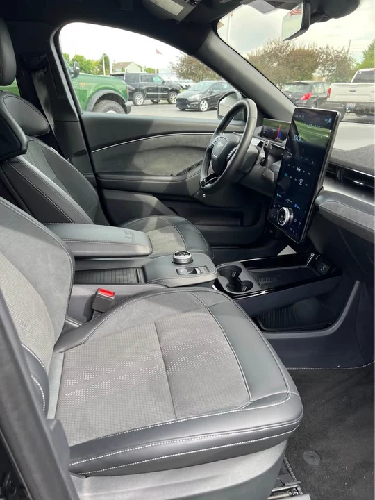 2023 Ford Mustang Mach-E - Image 15 of 18
