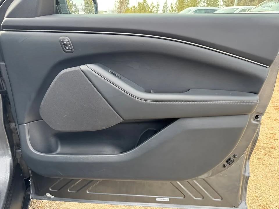 2023 Ford Mustang Mach-E - Image 19 of 20
