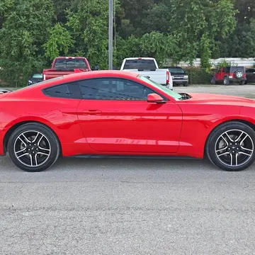 2023 Ford Mustang Premium