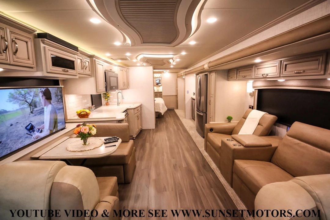 2023 Freightliner - Image 13 of 21