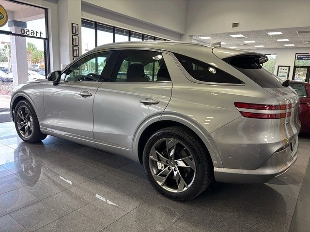 2023 Genesis GV70 - Image 3 of 21