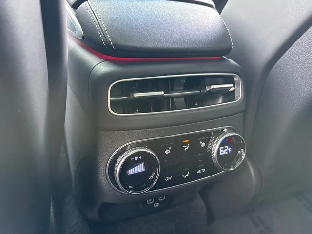 2023 Genesis GV70 - Image 16 of 21