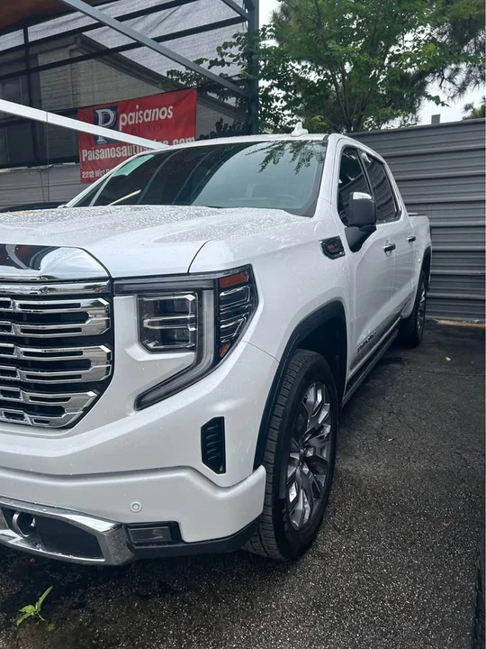 2023 GMC Sierra 5th Gen - Image 3 of 4