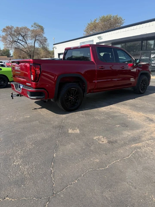 2023 GMC Sierra 5th Gen - Image 4 of 17