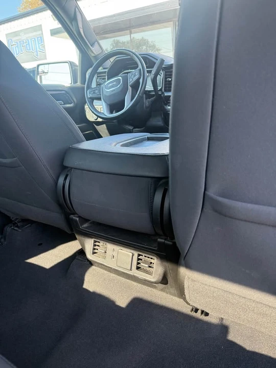 2023 GMC Sierra 5th Gen - Image 13 of 17