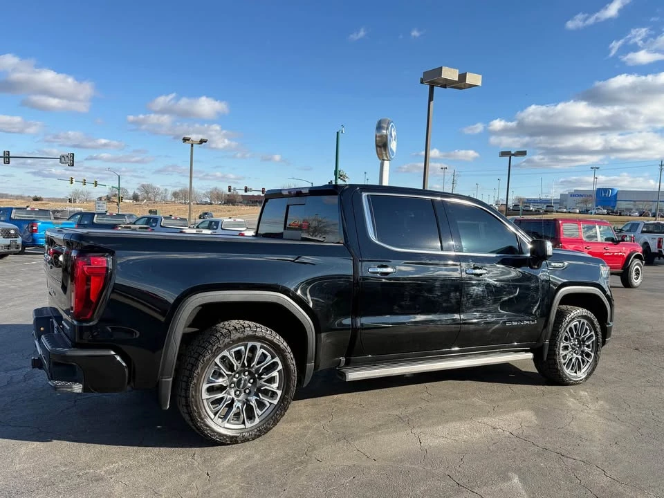 2023 GMC Sierra 5th Gen - Image 6 of 21