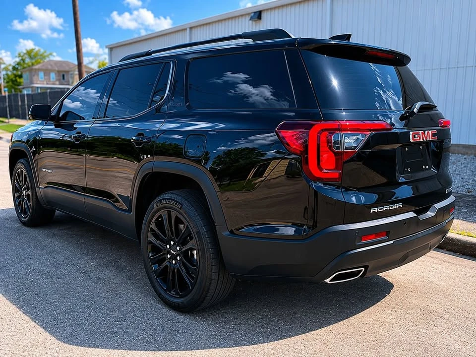 2023 GMC Acadia - Image 2 of 4