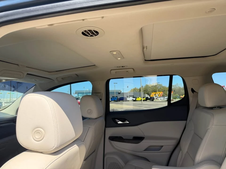 2023 GMC Acadia - Image 5 of 8