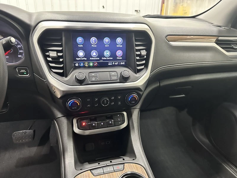 2023 GMC Acadia - Image 10 of 21