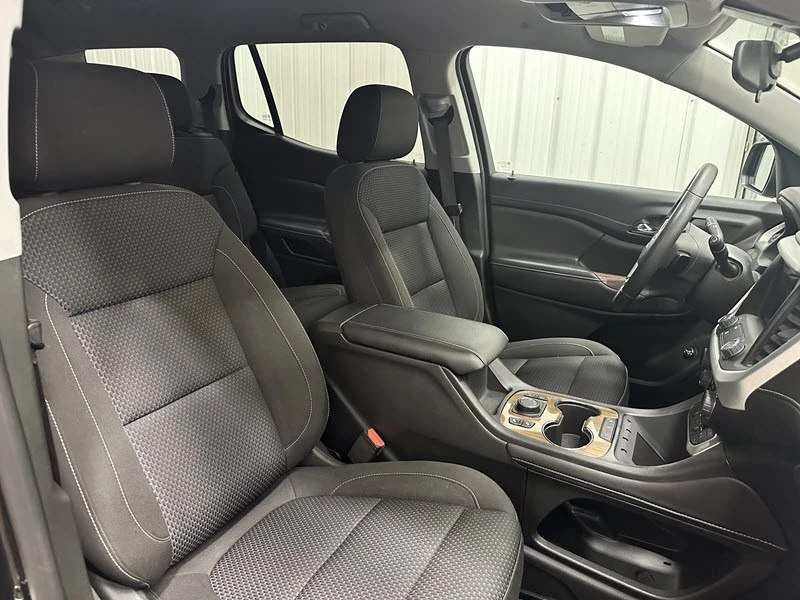 2023 GMC Acadia - Image 20 of 21