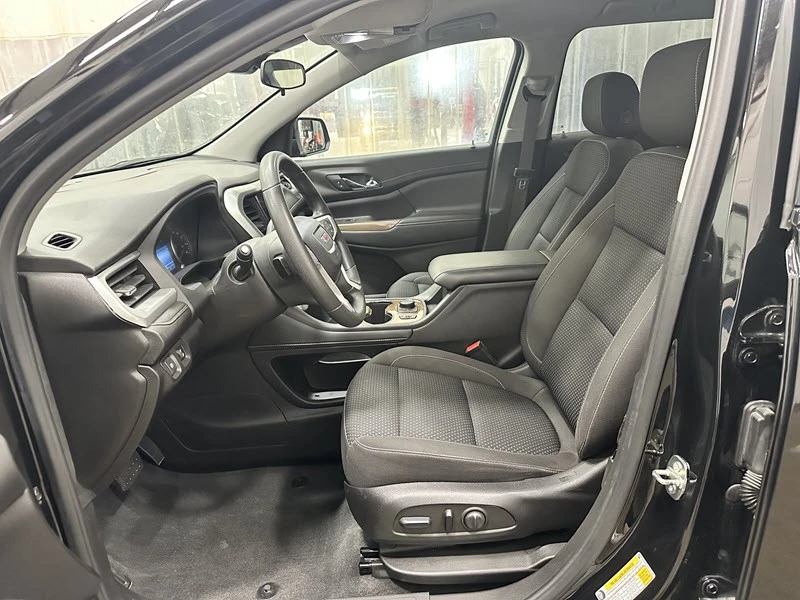 2023 GMC Acadia - Image 12 of 21