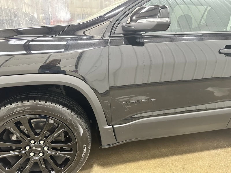 2023 GMC Acadia - Image 7 of 21