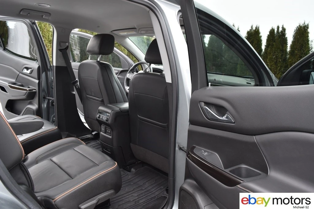 2023 GMC Acadia - Image 19 of 21