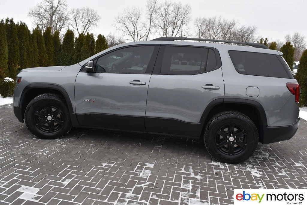 2023 GMC Acadia - Image 8 of 21
