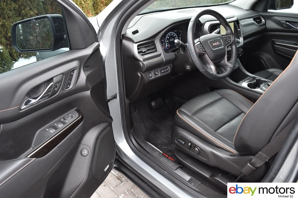 2023 GMC Acadia - Image 11 of 21