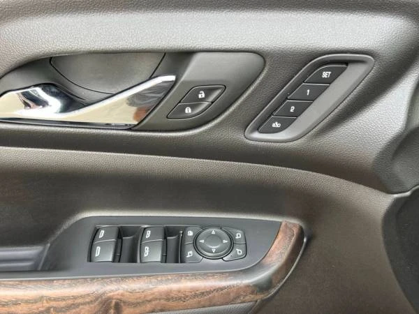 2023 GMC Acadia - Image 15 of 21